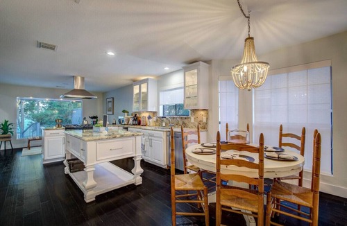 Rowlett House | Lakeside Elegance Chic 3BR 2.5B