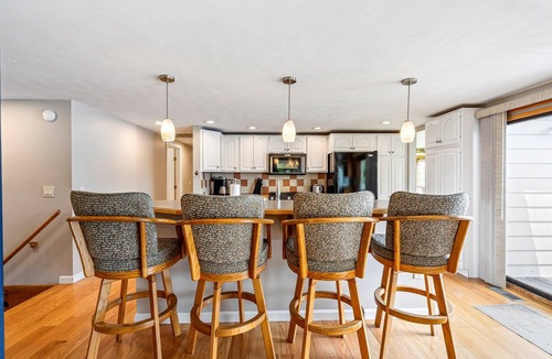 Naples House | Lakeside Escape-Kayak|Fire Pit|HotTub|Game room