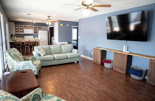 Andalusia House | Lakeside Escape