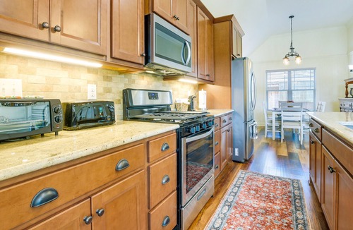 Benson Cabin | Lakeside Farm Sanctuary! 30-Acre Benson Retreat
