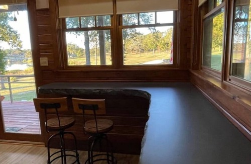Lindale House | Lakeside Getaway #2 near Canton Trade Days