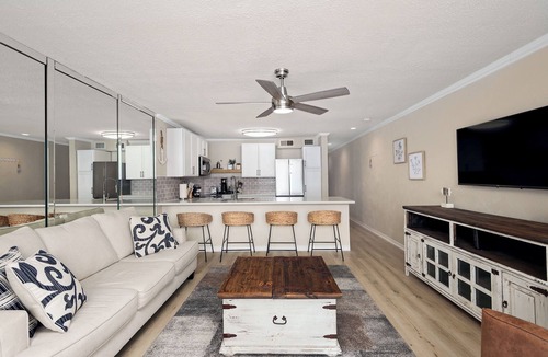 Walden on Lake Conroe Condo | Lakeside Getaway on Lake Conroe
