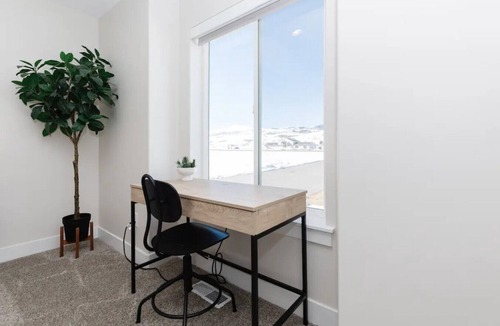 Garden City Villa | Lakeside Getaway - Sleeps 16