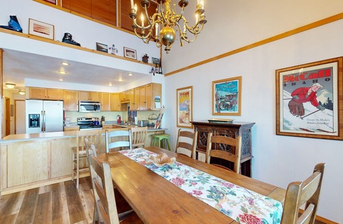 McCall Condo | Lakeside Getaway w/Shared Pool, Beautiful Views, & Private Beach Access