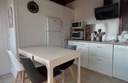 Vernet-la-Varenne House | Lakeside gite