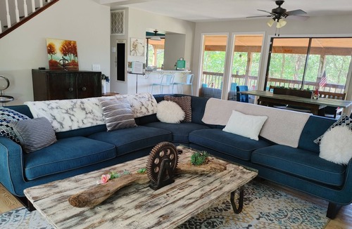 Eagle Rock House | Lakeside Gnome sweet Home