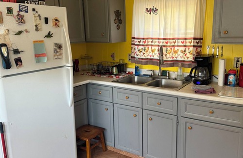 Palermo House | LAKESIDE HAPPY PLACE