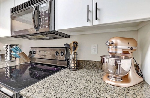 Highland Lake Estates Condo | `Lakeside Haven`- Hot Tub, Pool, Lake view!