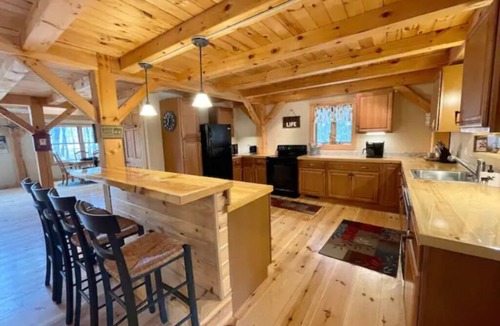 Denmark Cabin | Lakeside Haven - Ice fishing, Snowmobiling, Skiing