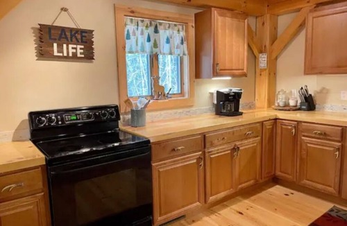 Denmark Cabin | Lakeside Haven - Ice fishing, Snowmobiling, Skiing