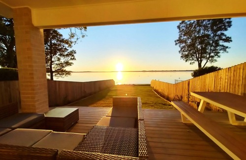 Gorokan House | Lakeside Haven Waterfront NSW Central Coast