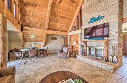 Hoyt House | Lakeside Haven with Sandy Beach, Sleeps 12, 3 Bath