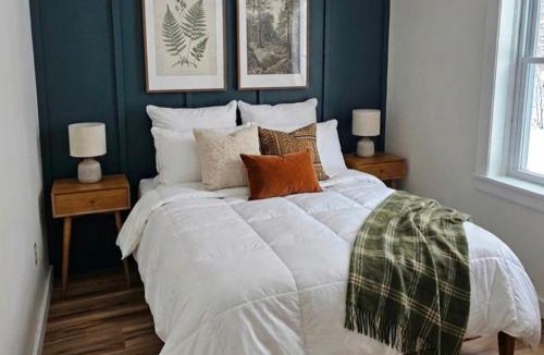 Carp Lake Hotel | Lakeside Heritage Resort