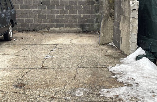 Ronkonkoma House | Lakeside Hideaway