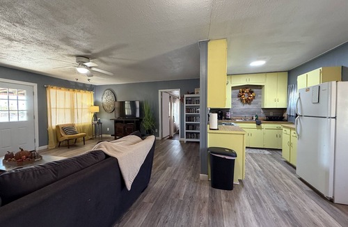 Abilene House | Lakeside Hideaway 5-Min to Shackleford AI Site!