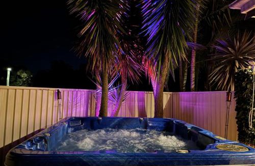 Wyee Point House | Lakeside Hideaway