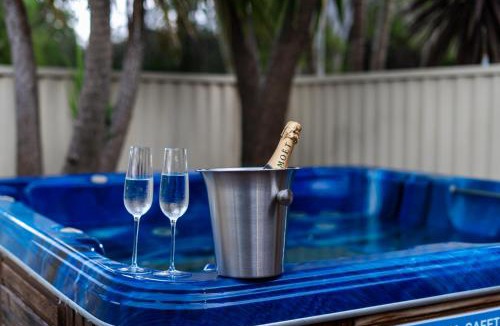 Wyee Point House | Lakeside Hideaway