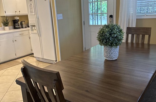 Cedar Cliff House | Lakeside Hideaway !