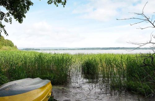 Thorsoe House | Lakeside Holiday Home with Forest