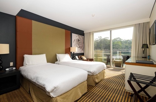Macquarie Park Hotel | Lakeside Hotel and Conference Centre