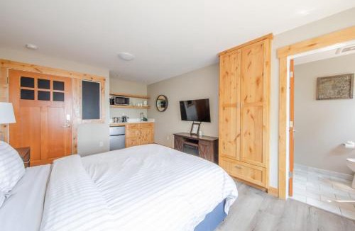 Kings Beach Apartment | Lakeside Hotel room #2 in Kings Beach