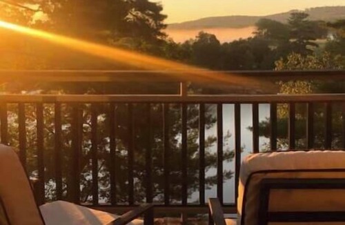 Huntsville Condo | Lakeside in Muskoka