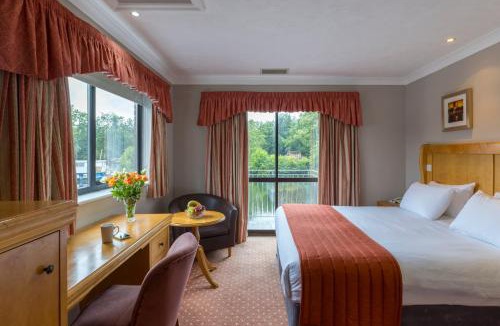 Frimley Green Hotel | Lakeside International Hotel