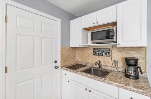 Winnisquam Apartment | Lakeside King Studio 28