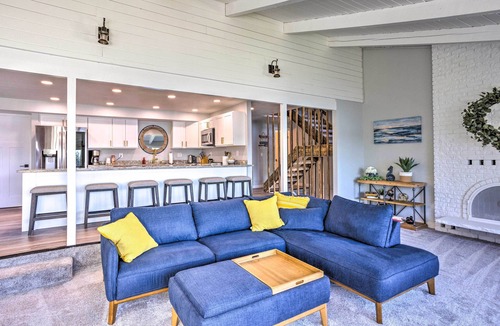 Lacey House | Lakeside Lacey Gem w/Sauna + Private Dock