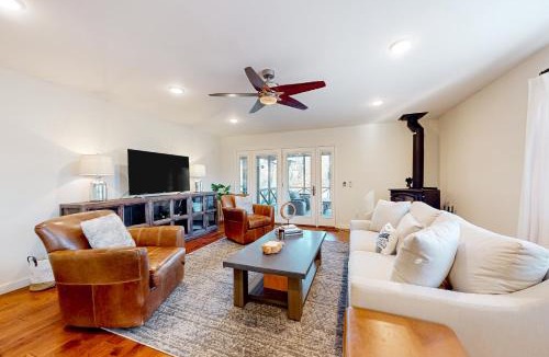 Powell House | Lakeside Life