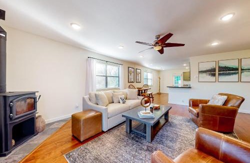 Powell House | Lakeside Life