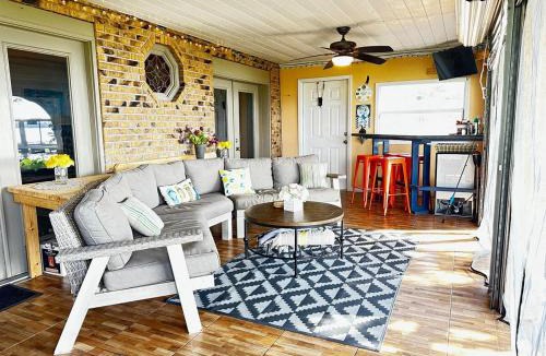Highland House | Lakeside Lily Pad
