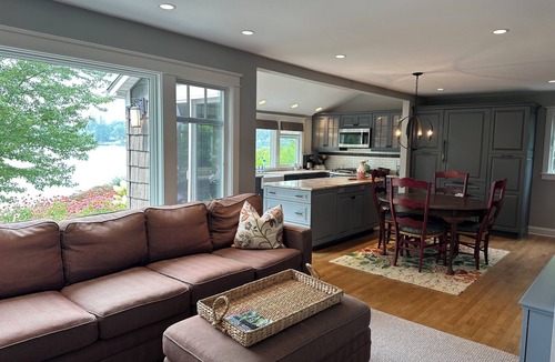 New Fairfield House | Lakeside living !