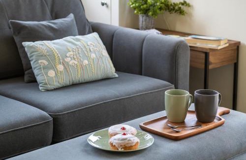 Eastleigh House | Lakeside Lodge