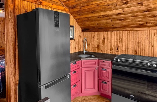 Inlet Cottage | Lakeside Lodge - Lakeview Cottage on 7th Lake