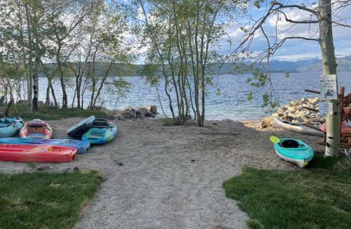 Pinedale Resort | Lakeside Lodge Resort and Marina