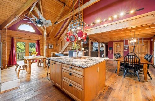 Dry Ridge House | Lakeside Log Home, Private Dock, Near Ark!