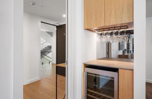 Wanaka Apartment | Lakeside Luxury