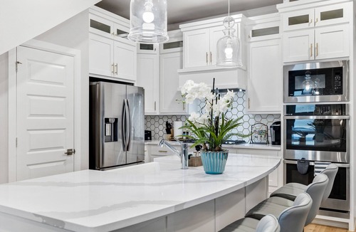 Rowlett Villa | Lakeside Luxury Retreat Along Shoreline of Lake Hubbard