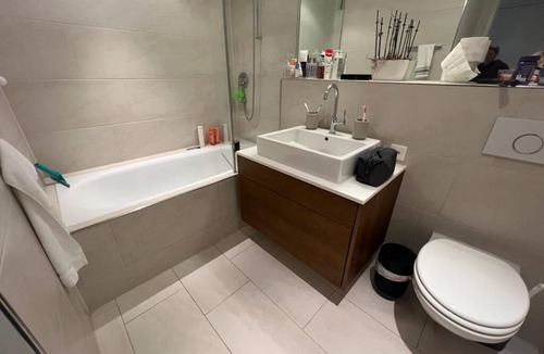 Horgen District Apartment | Lakeside modern 21/2 bed furnished apartment minutes from Zurich.