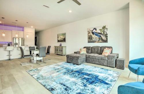Montgomery House | Lakeside Montgomery Condo Near Boat Rental!