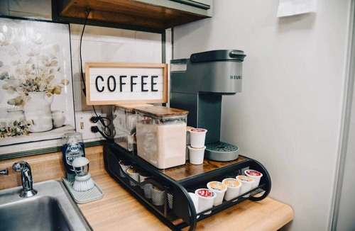 Woodsville House | Lakeside Mountain Getaway