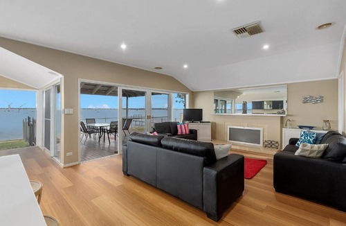 Mulwala House | Lakeside Mulwala