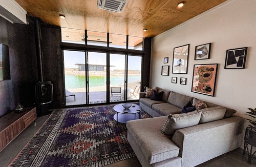 Quincy House | Lakeside Oasis the Gorge Amphitheatre and Cave B Winery - Ancient Lakes Retreat