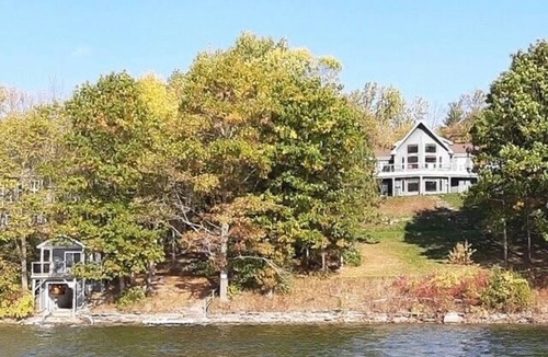 Greater Napanee House | Lakeside Paradise on Hay Bay