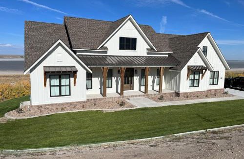 Brule House | Lakeside Paradise!