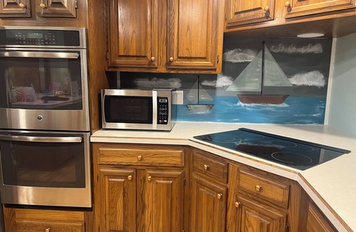 Harveys Lake House | Lakeside Retreat at the Boat launch!