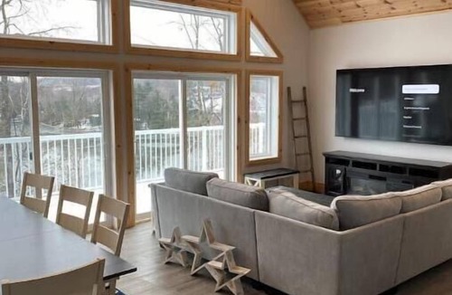 Cloyne Cottage | Lakeside Retreat