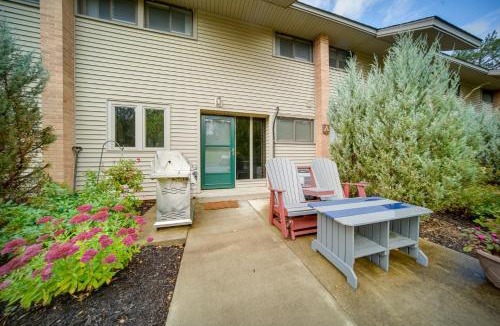 Dewittville House | Lakeside Retreat in Dewittville w/Pool Access!