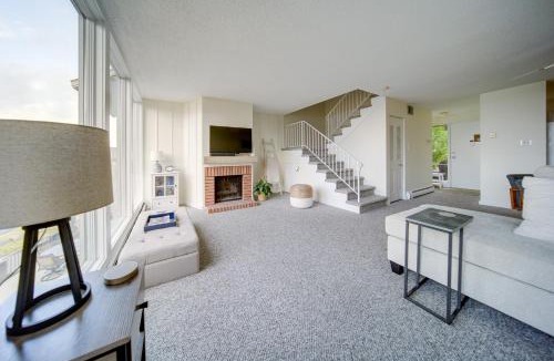Dewittville House | Lakeside Retreat in Dewittville w/Pool Access!